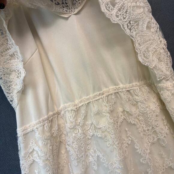 ASTR Dress Crochet Lace Dainty Fairy Whimsical Mesh Tiered Maxi Cottage Ethereal - Picture 11 of 15